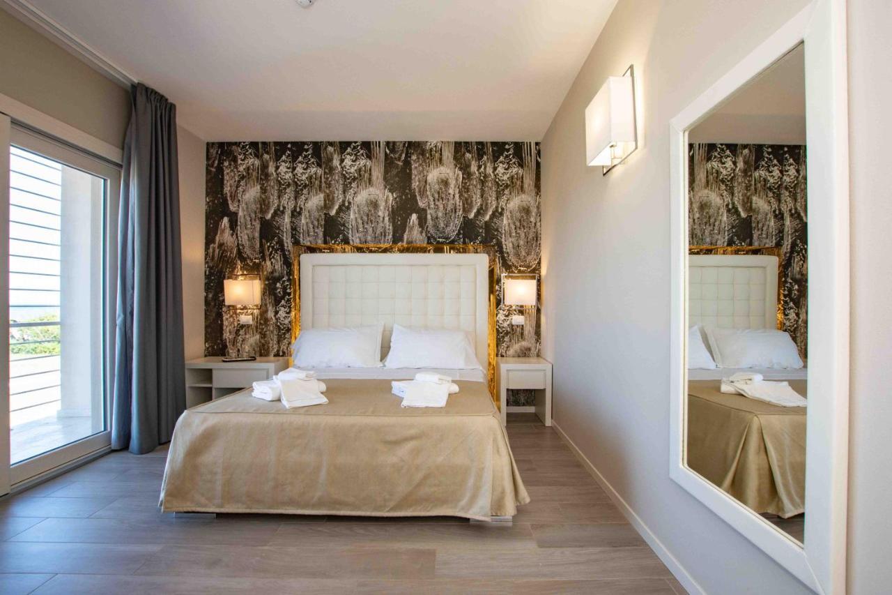 Hotel Boutique Carolina Marina di Castagneto Carducci Luaran gambar
