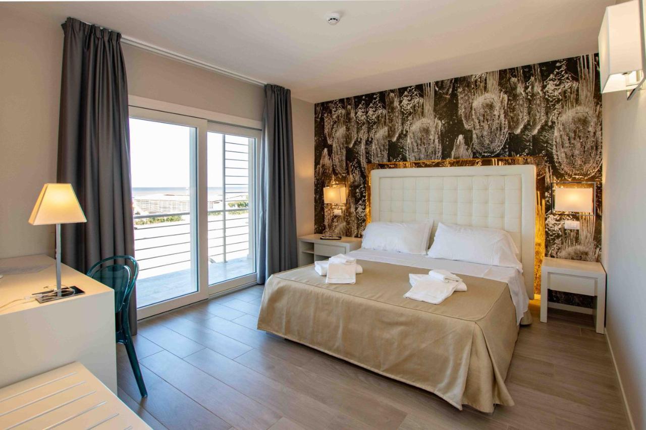 Hotel Boutique Carolina Marina di Castagneto Carducci Luaran gambar