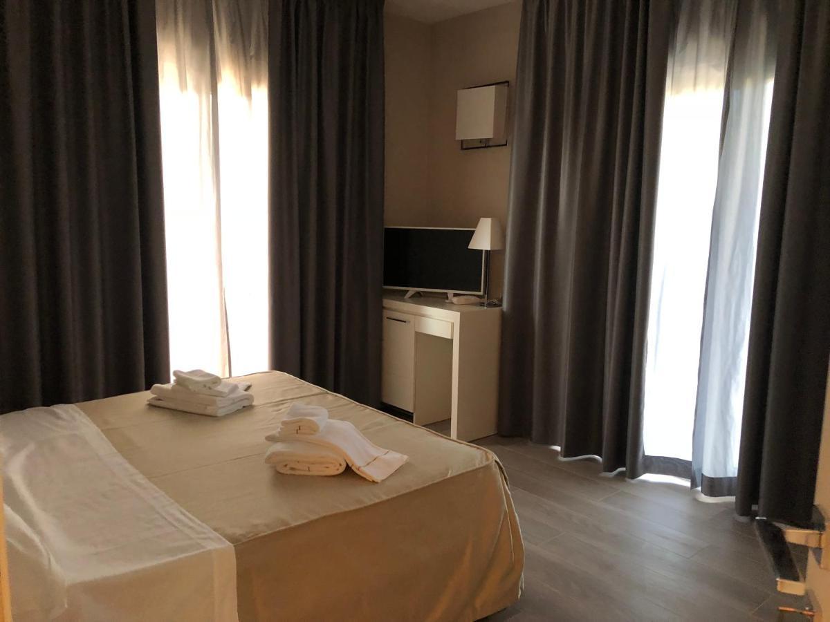 Hotel Boutique Carolina Marina di Castagneto Carducci Luaran gambar